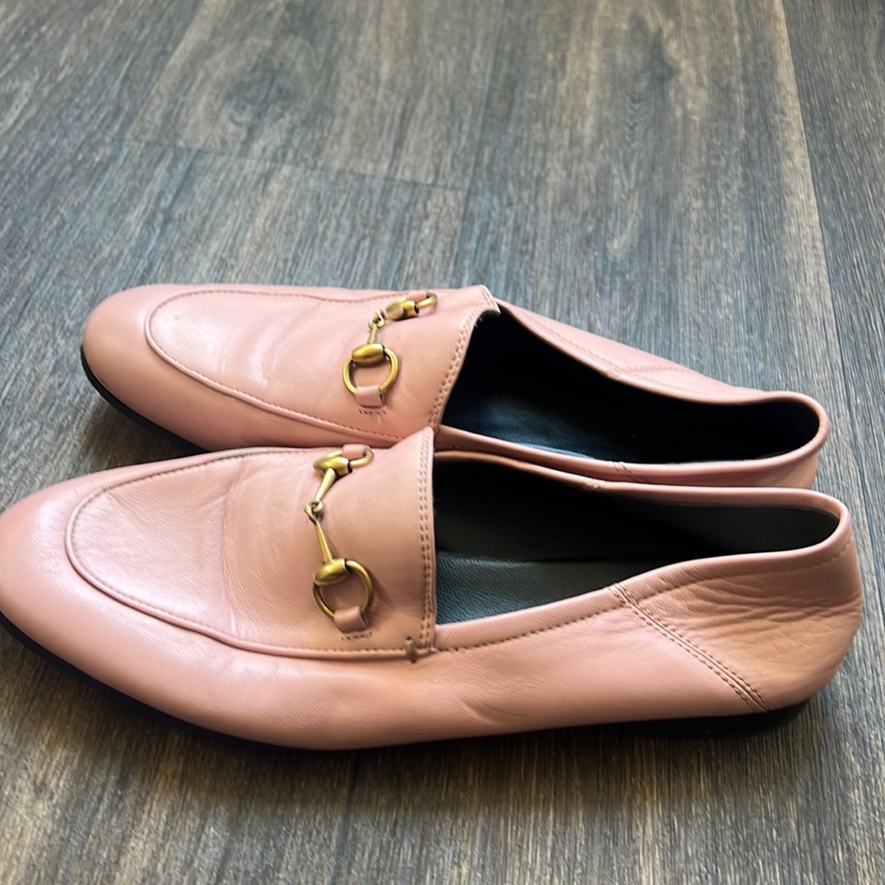 Gucci Blush Loafers - Picture 5 of 12